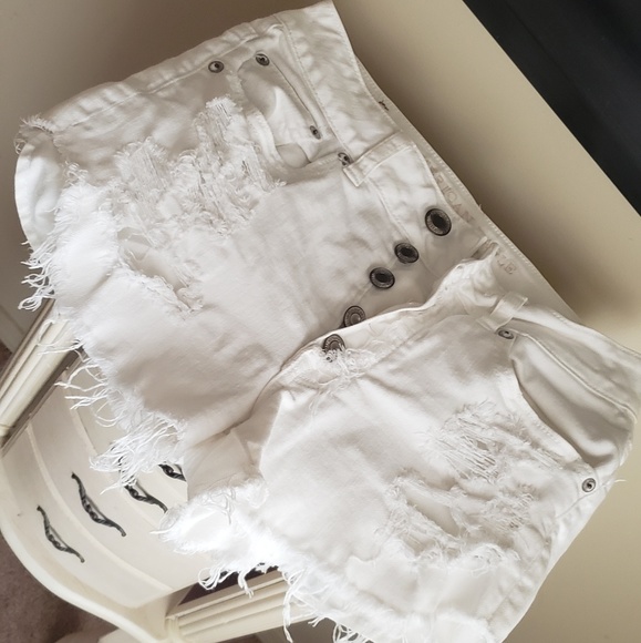 American Eagle Outfitters Pants - American Eagle high waisted shorts.